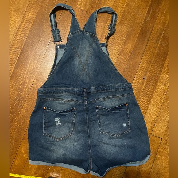 Overalls - Picture 6 of 6